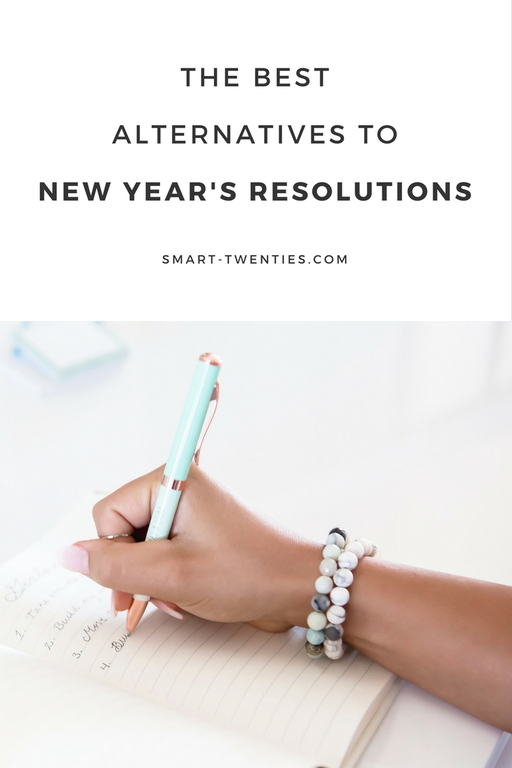 Need help setting goals? Here are the best alternatives to new year's resolutions to help you set your new year's goals! A must-read for planners and millennials!