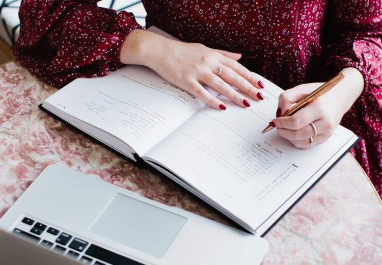 Episode 371: How To Stop Putting Off Non-Urgent Tasks